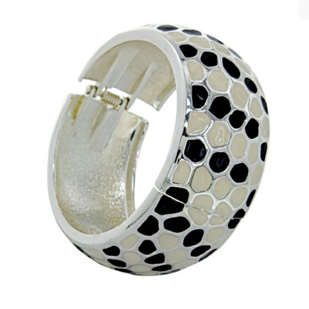 LAST ONE IN STOCK Enamel Bangle Bracelet, Dot Design, Hinge - Picture 7 of 15